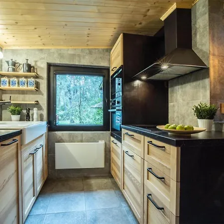 Zegrze Cichy I Sauna Popowo-letnisko Lodge *