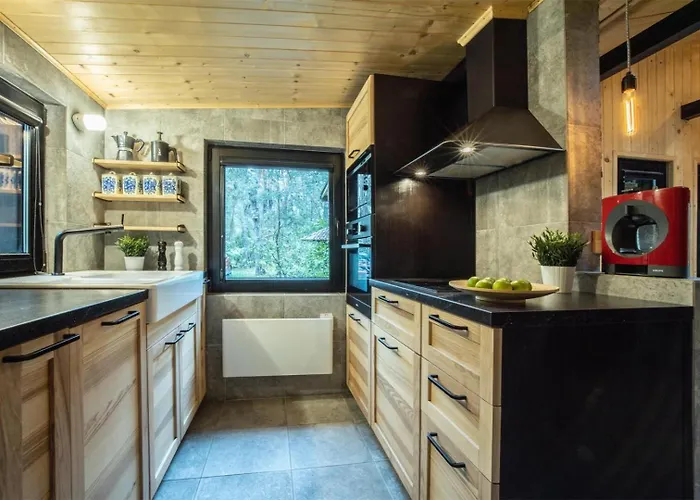 Zegrze Cichy I Sauna Popowo-letnisko Lodge *